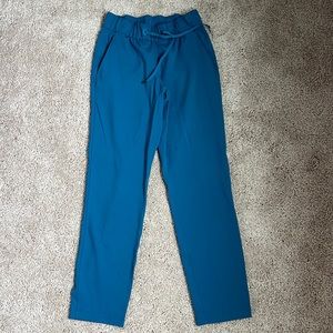 lululemon gorgeous blue pant